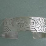 View the image: Baby otter flower