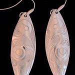 View the image: Humming bird leaf shape 1 "3/4