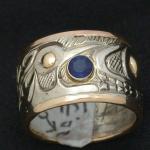 View the image: 18k & 14k Humming bird blue saphire & whale 1/2'wide , size 6 3/4